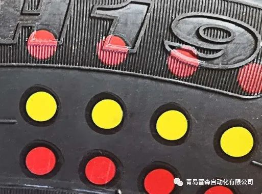 輪胎均勻性、動(dòng)平衡檢測(cè)結(jié)果新型色帶標(biāo)識(shí)系統(tǒng)方案