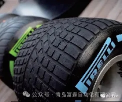 輪胎胎側彩色圖案熱貼機自動貼標機